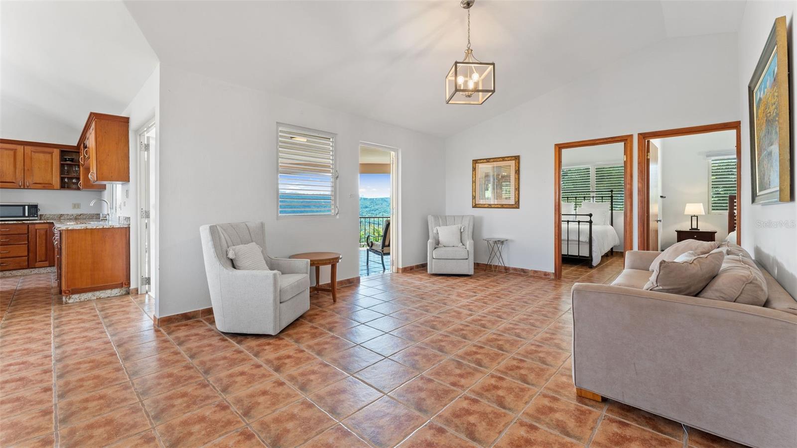 4428 Km 3.1 Int Property Photo 13