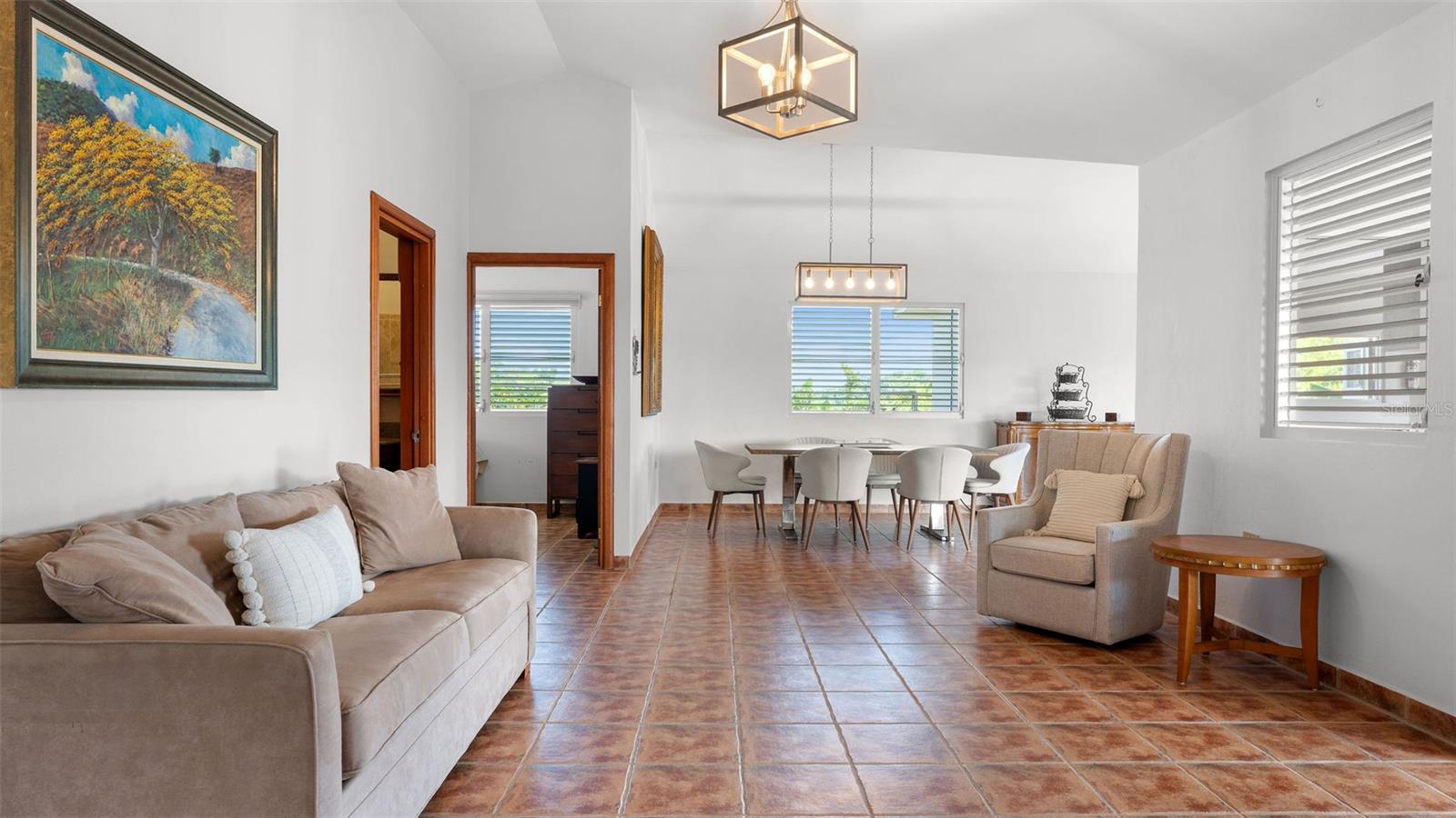 4428 Km 3.1 Int Property Photo 15