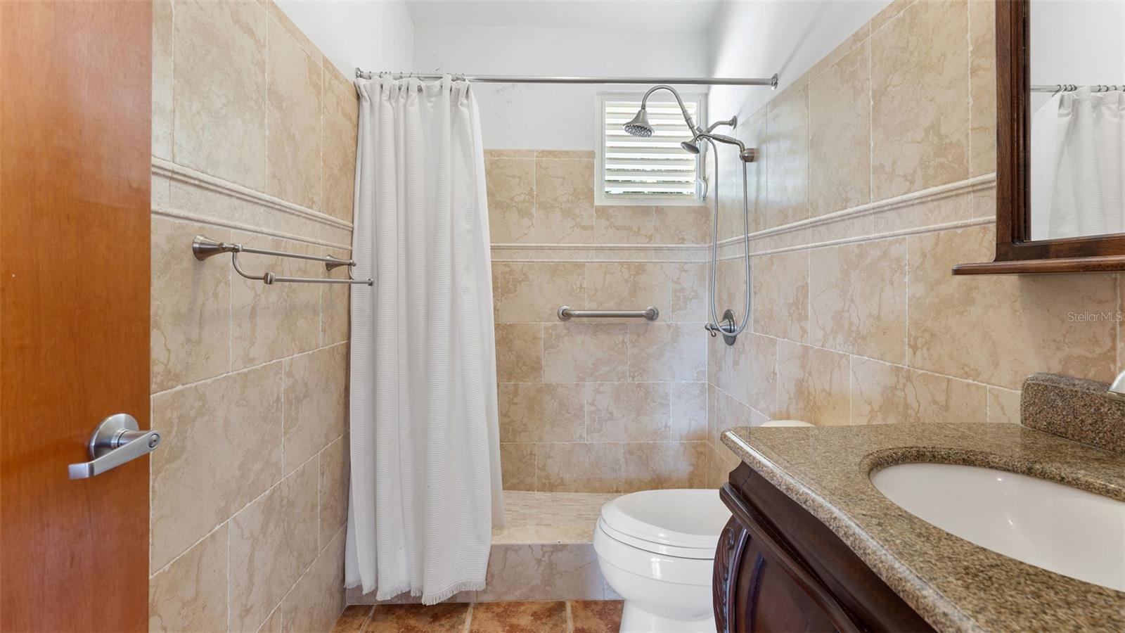 4428 Km 3.1 Int Property Photo 21