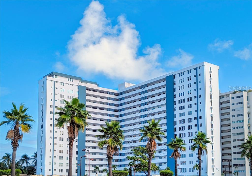 4327 Isla Verde Ave #ph 1506 Property Photo 2