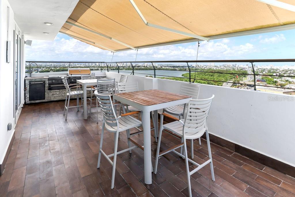 4327 Isla Verde Ave #ph 1506 Property Photo 9
