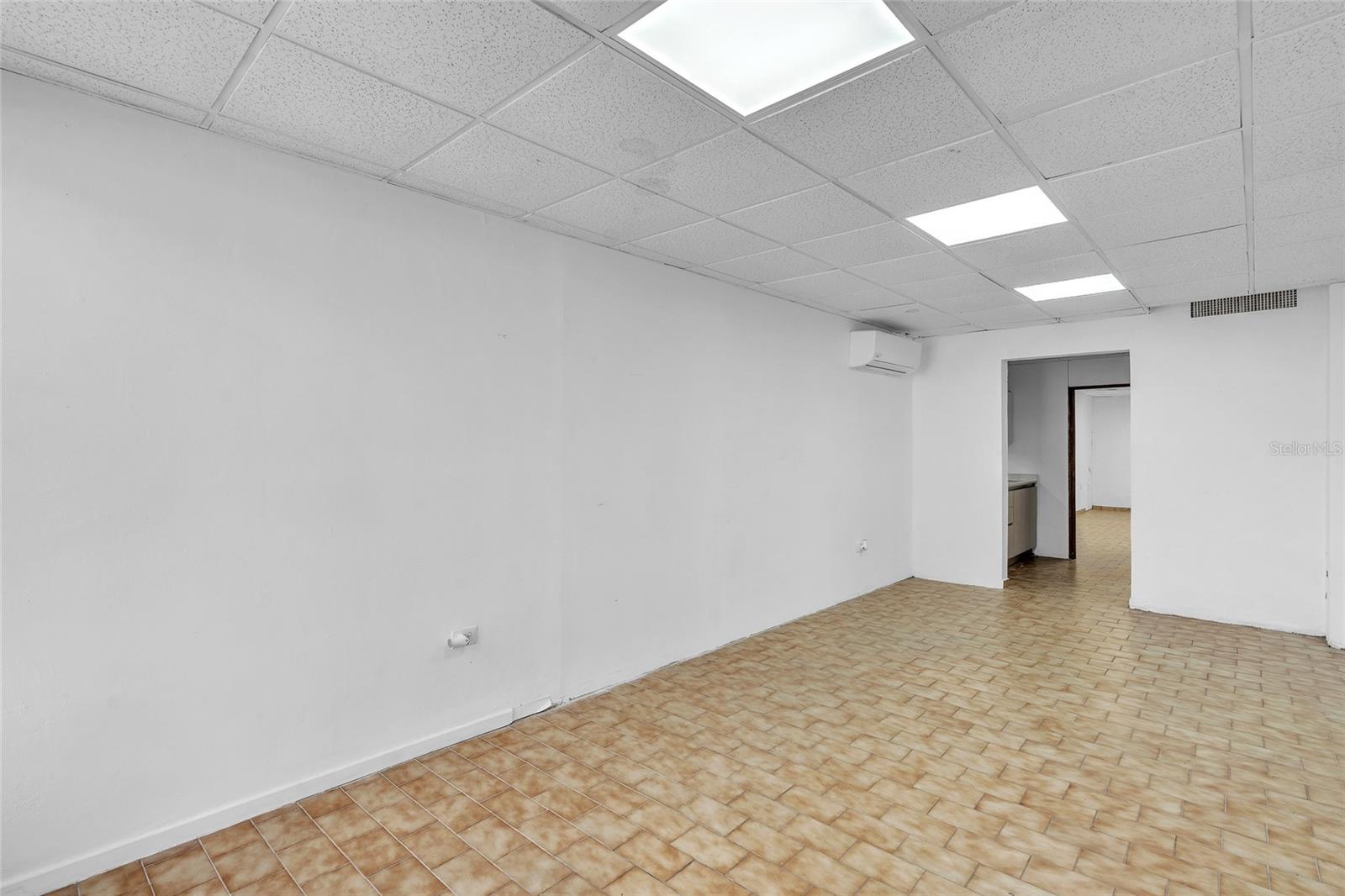 1000 8se Andalucía Property Photo 11