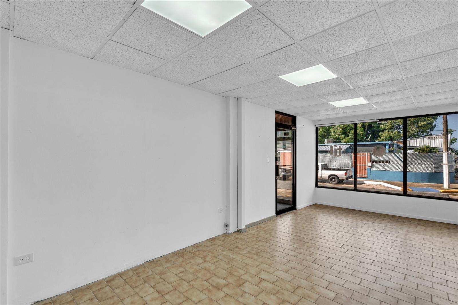 1000 8se Andalucía Property Photo 14
