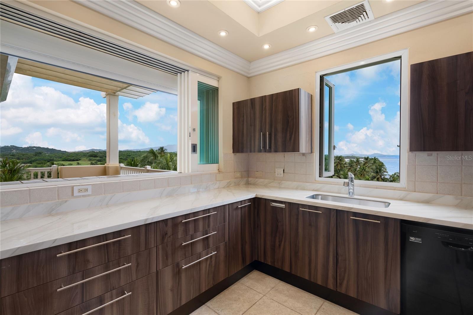 500 Ocean Drive #553 Property Photo 19