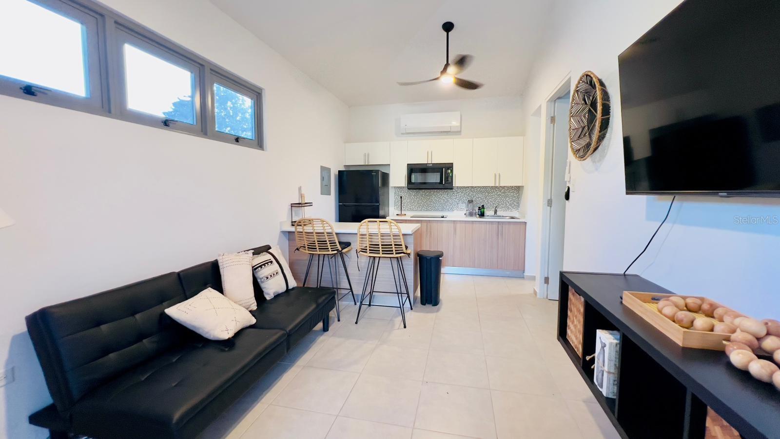 3418 Calle Uroyuan Property Photo 4