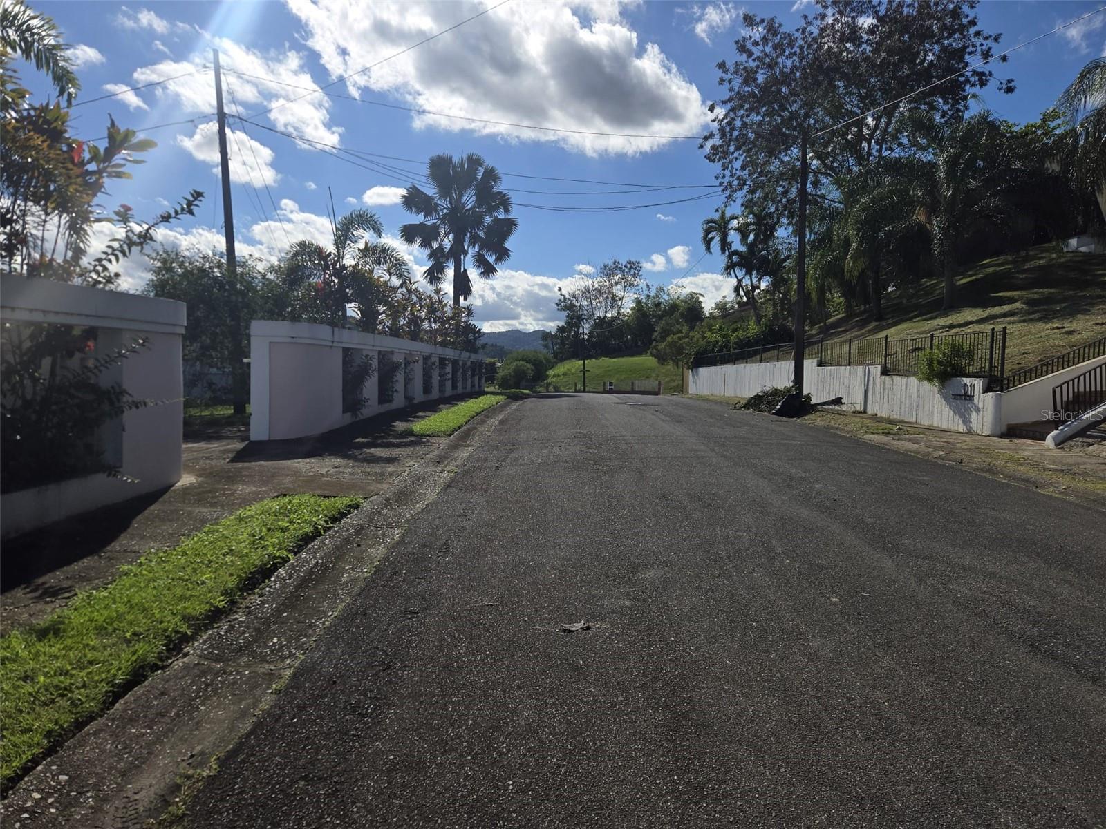 E-4 Urb. El Retiro Calle Recreo Property Photo 3