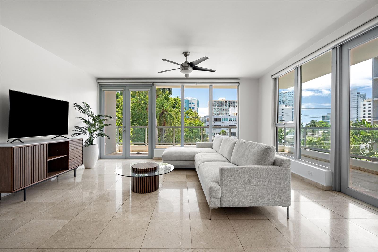 59 Lirio #301 Property Photo 4