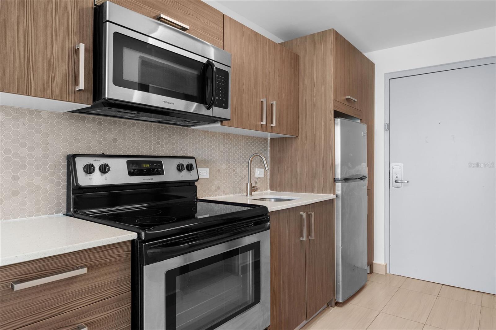 6165 Isla Verde Ave. #377 Property Photo 5