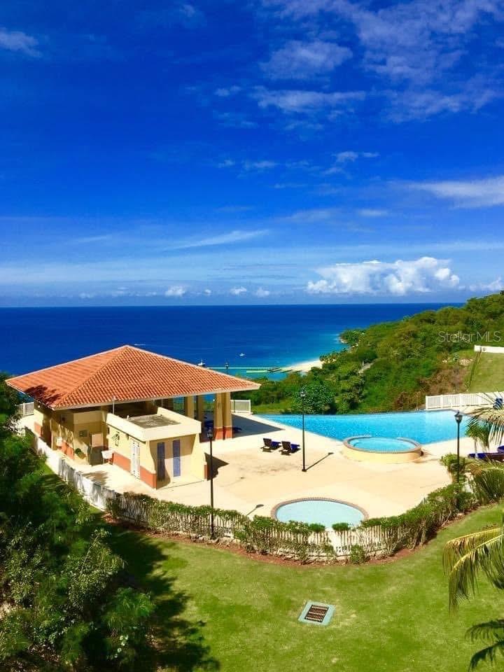 1 Cond. Puerta Del Mar Property Photo 4