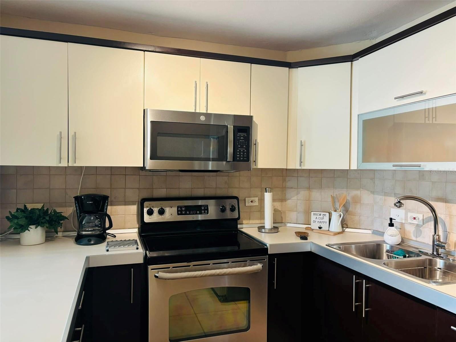 1 Cond. Puerta Del Mar Property Photo 19