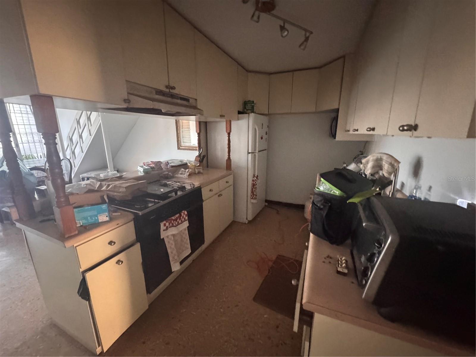 V-4 Calle 1 Reparto Valencia Property Photo 4
