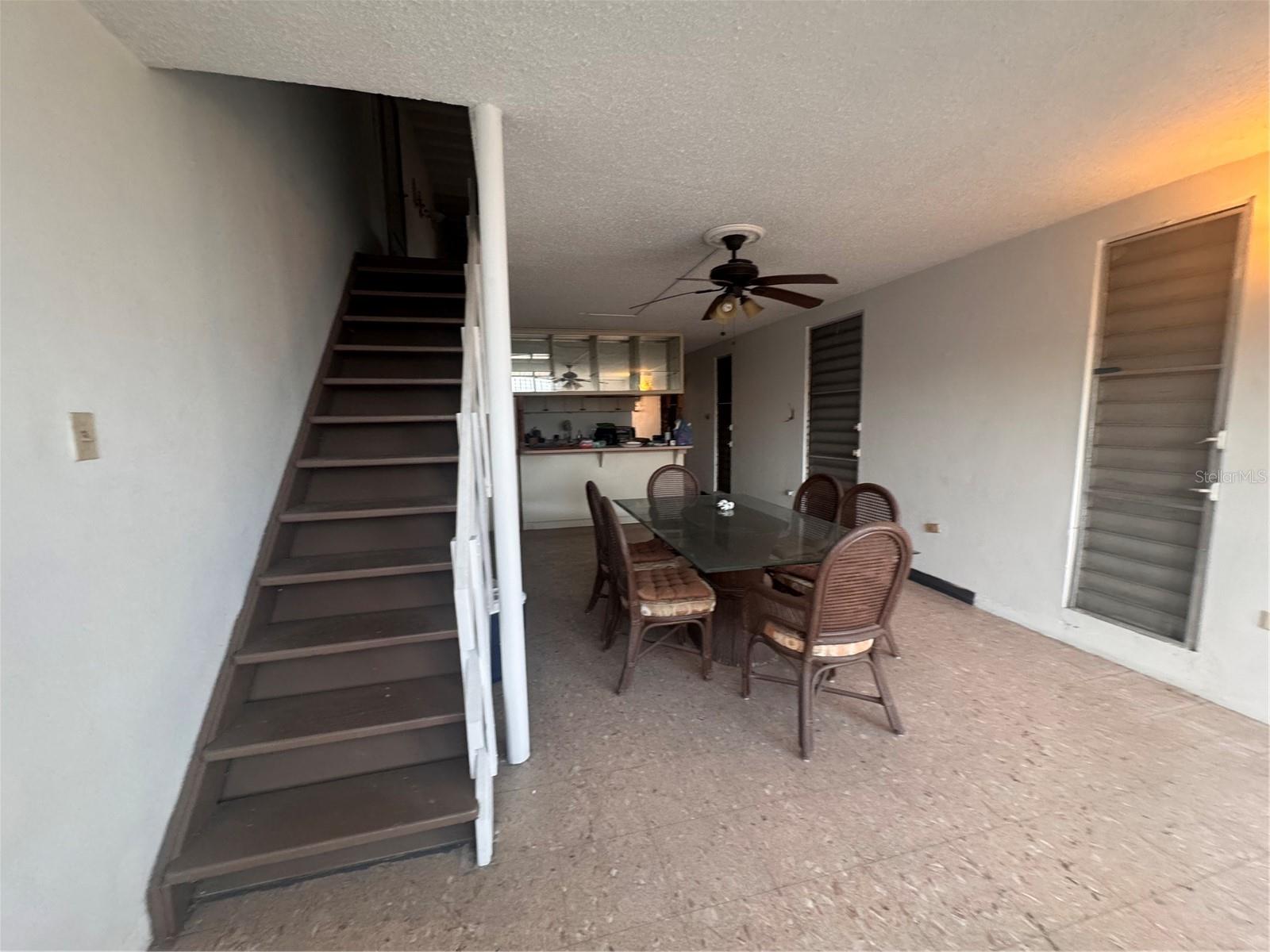 V-4 Calle 1 Reparto Valencia Property Photo 5