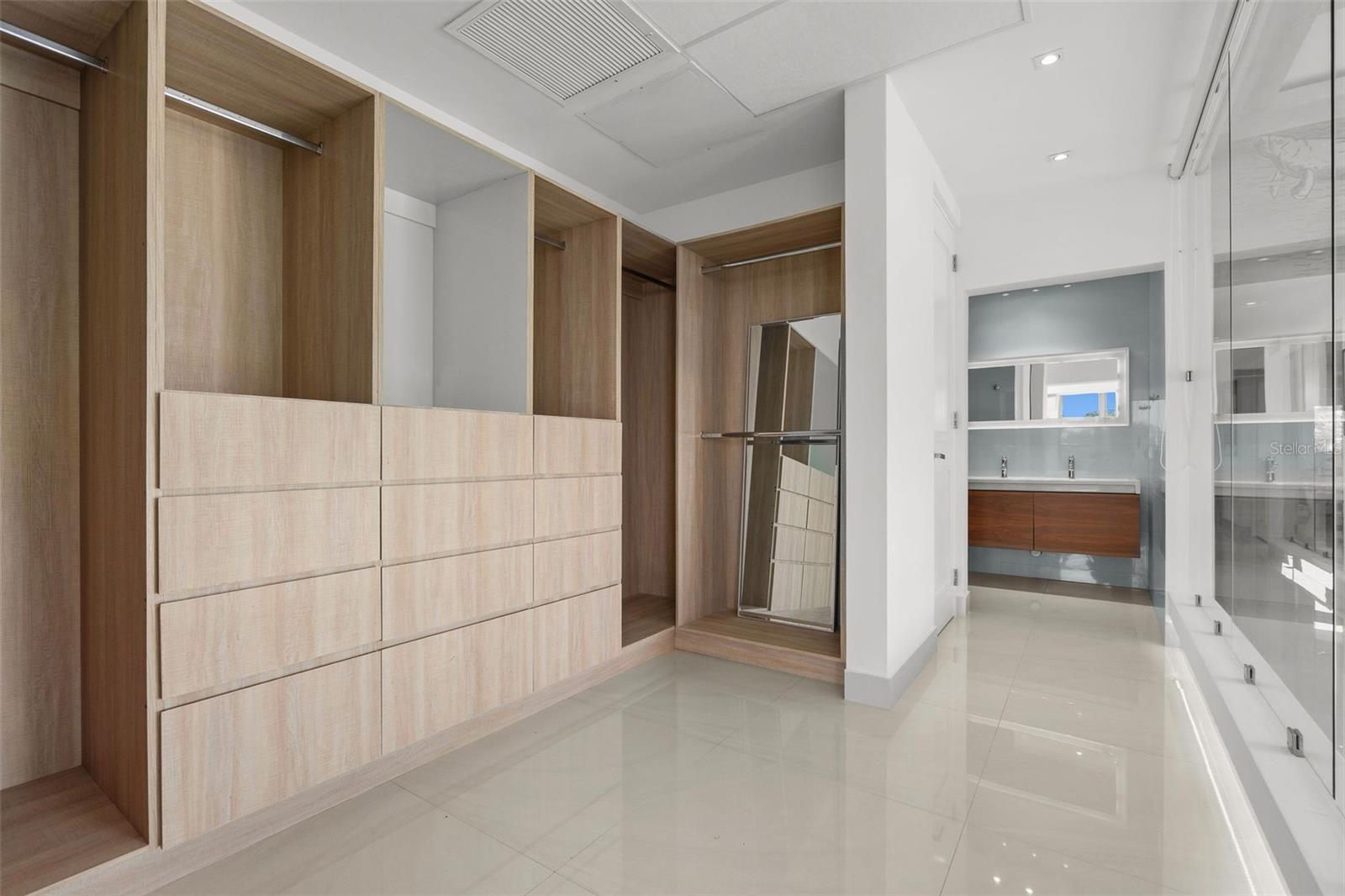 _ Roble Valley #12 / 13 Property Photo 30