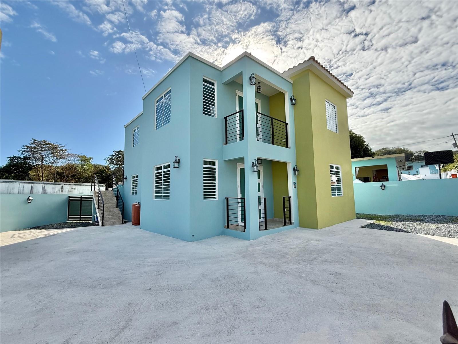 Carr 115 Km 8.7 Calle Hostos Property Photo 1