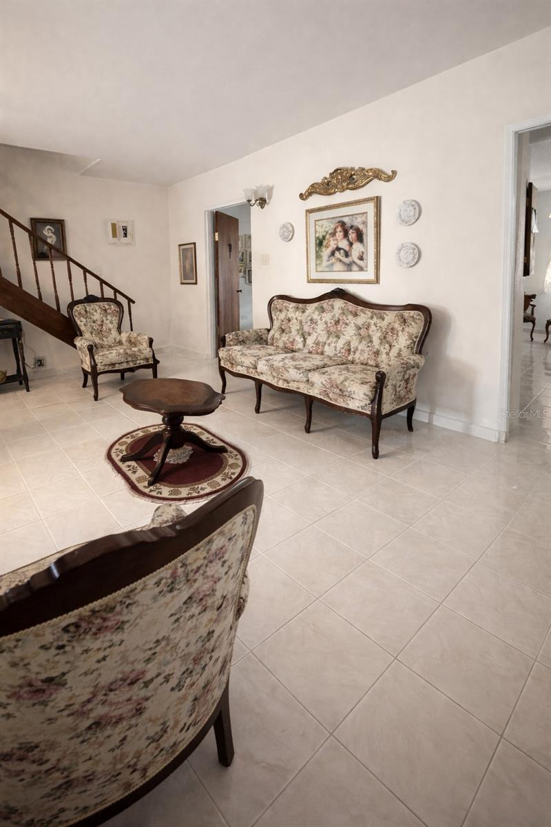 C3120 Cipres Property Photo 2