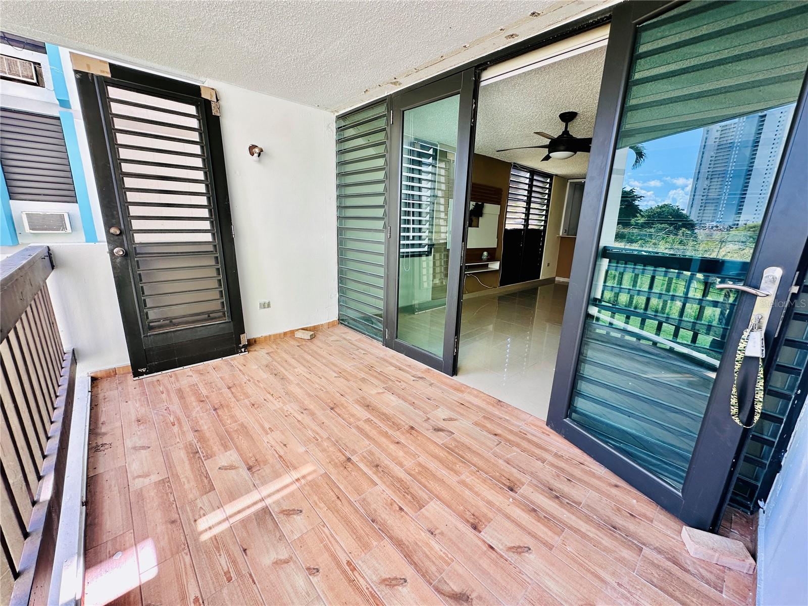 Ave Marina Villa Marina #103 Property Photo 4