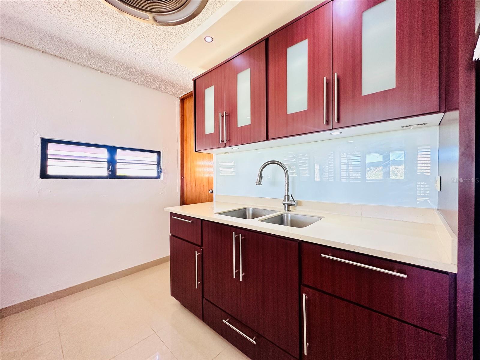 Ave Marina Villa Marina #103 Property Photo 10
