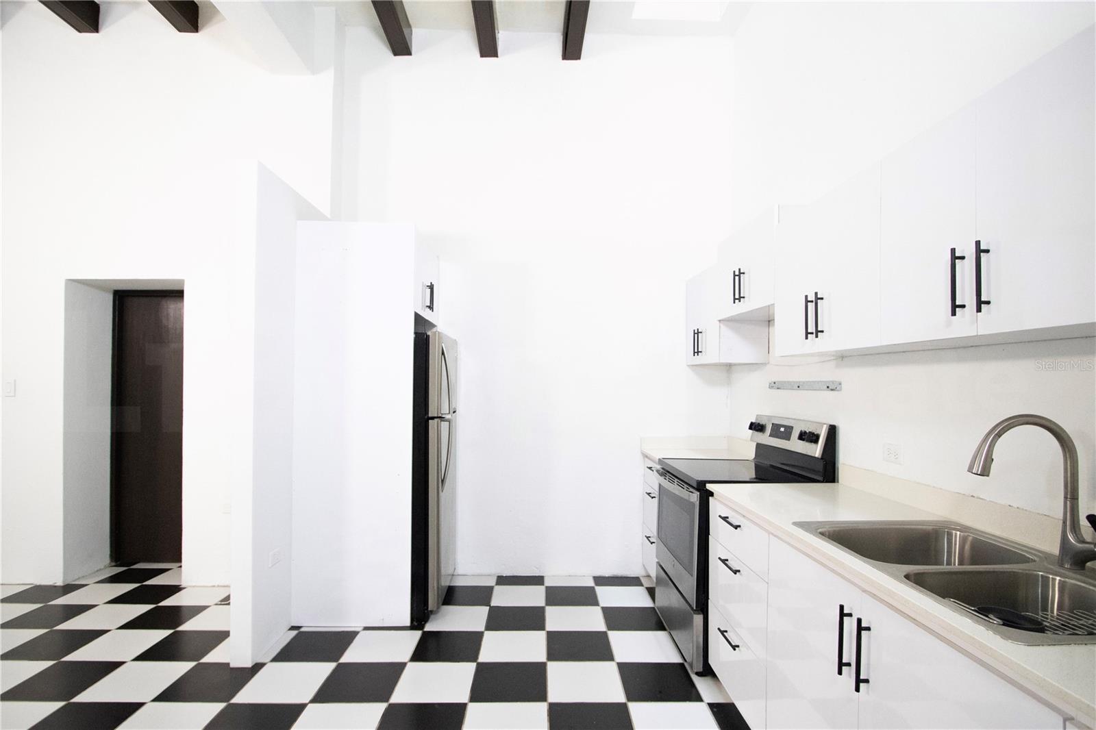 153 San Justo Property Photo 11