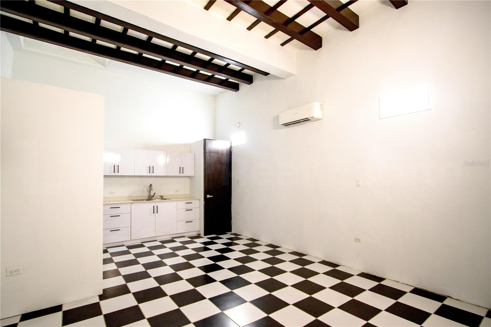 153 San Justo Property Photo 15
