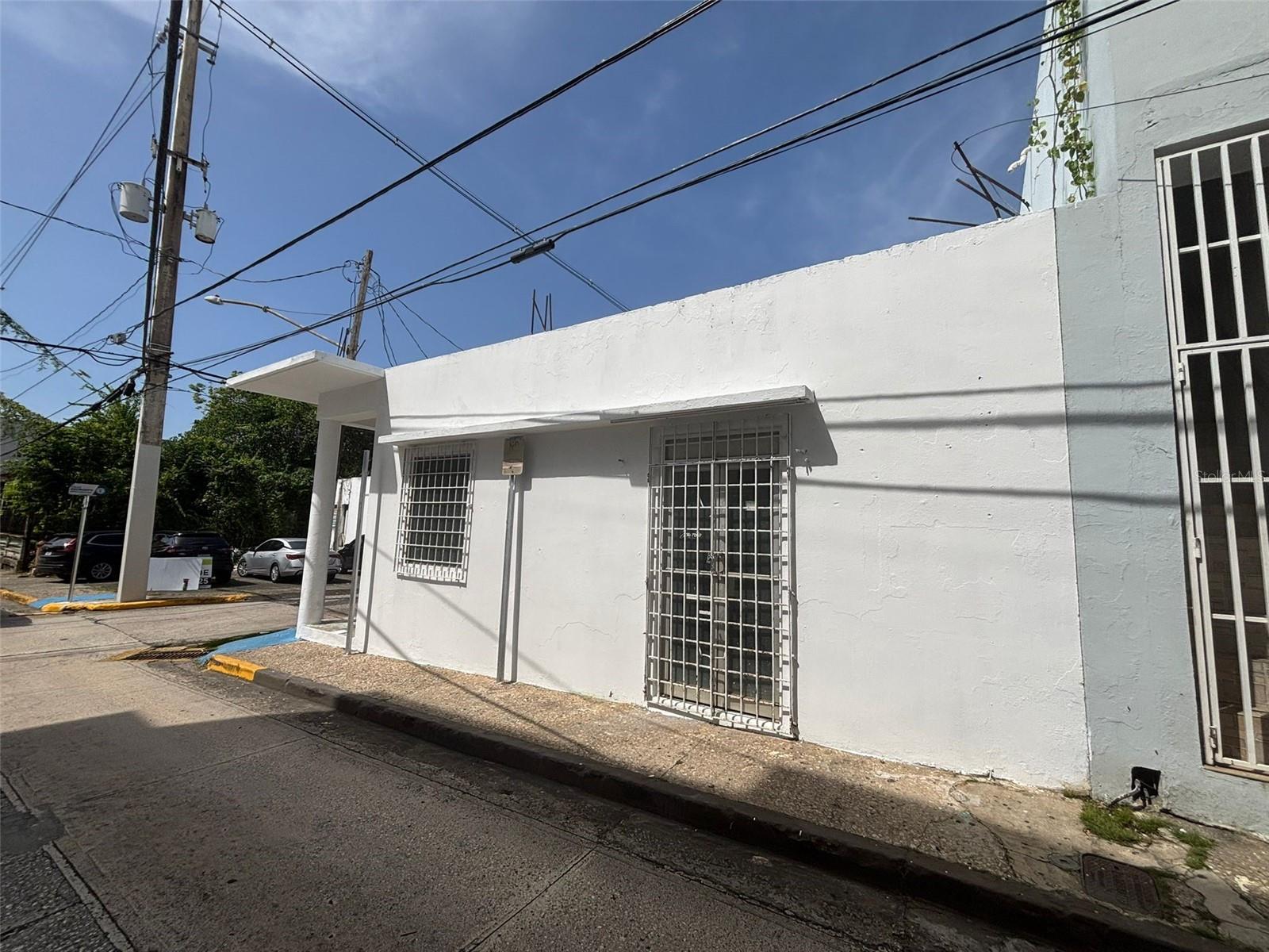 16 Celis Aguilera St. Cor Property Photo 3