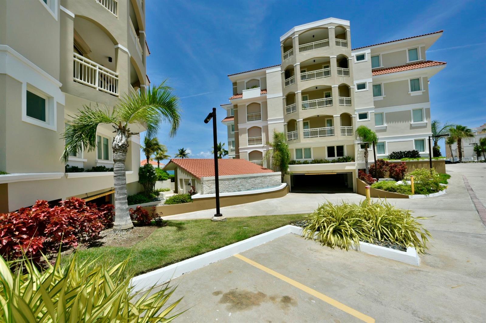 355 Harbour Dr #3c - South Property Photo 1