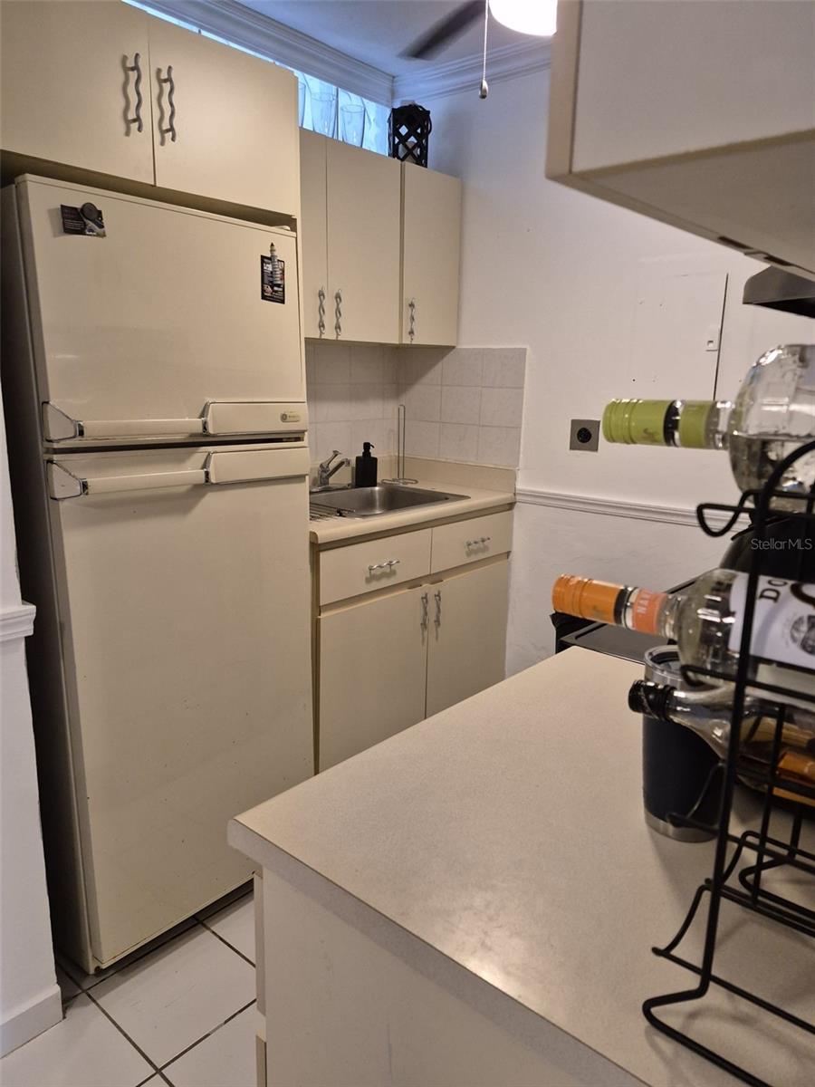 B105 Costamar Property Photo 4