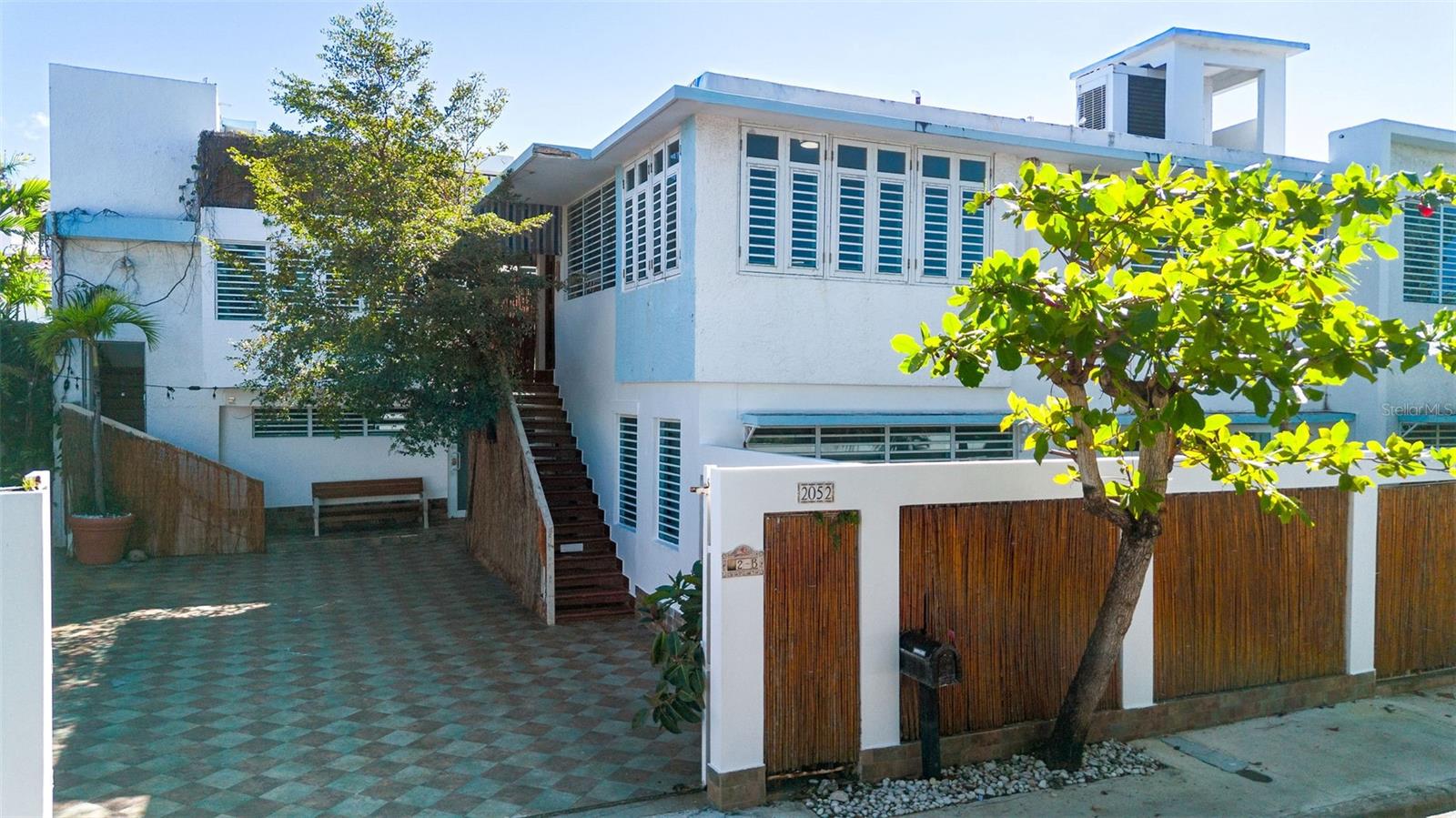 Ocean Park 2052 CACIQUE Property Photo 1