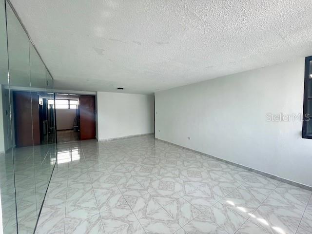 18 Marseilles #4b Property Photo 4