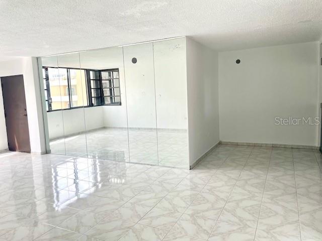 18 Marseilles #4b Property Photo 22