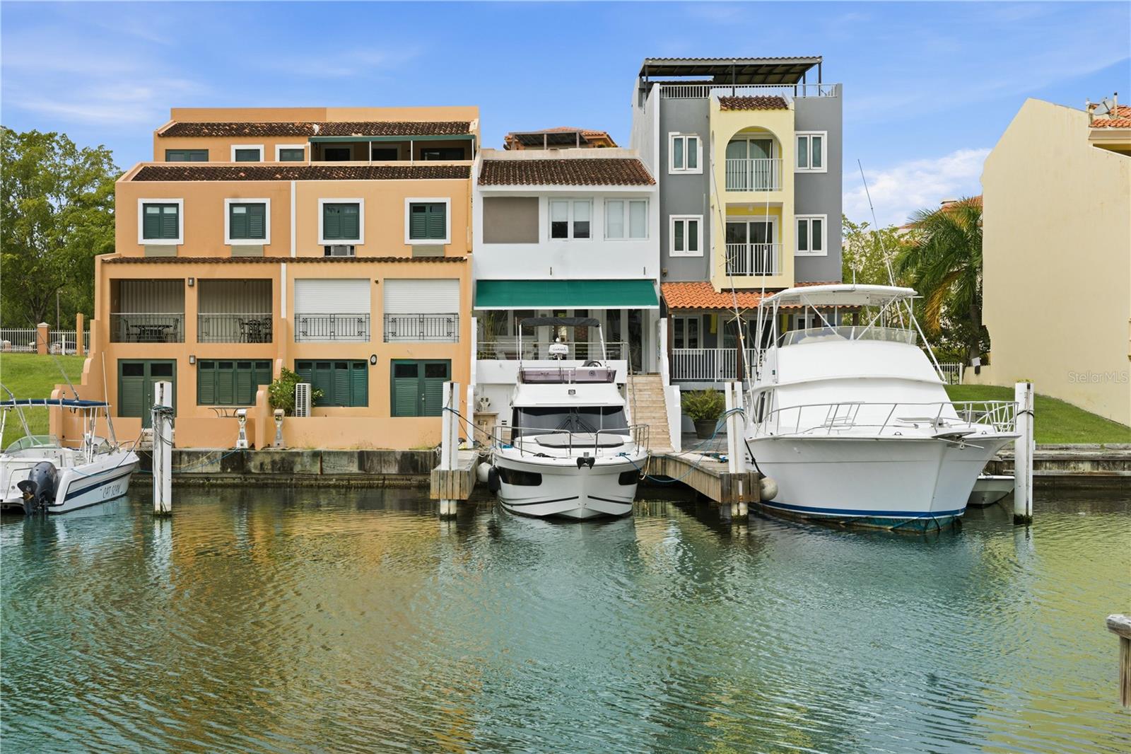 25 PLAZA MAYOR Property Photo 1