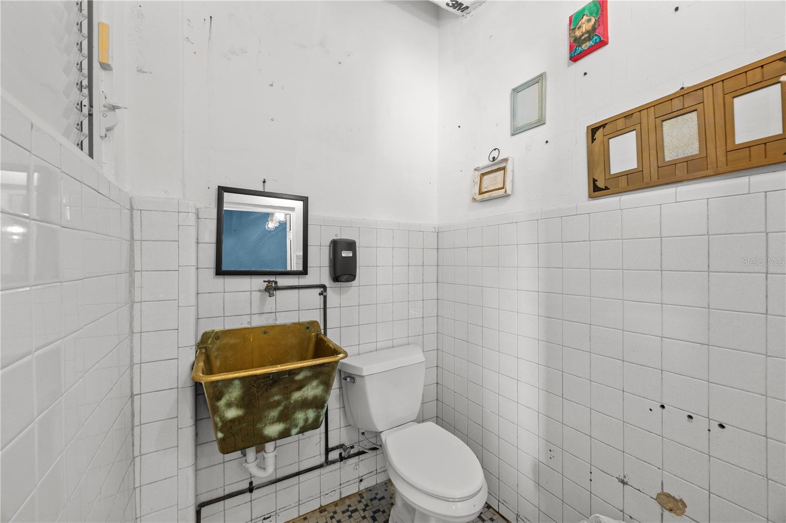 311 Mendez Vigo Property Photo 8