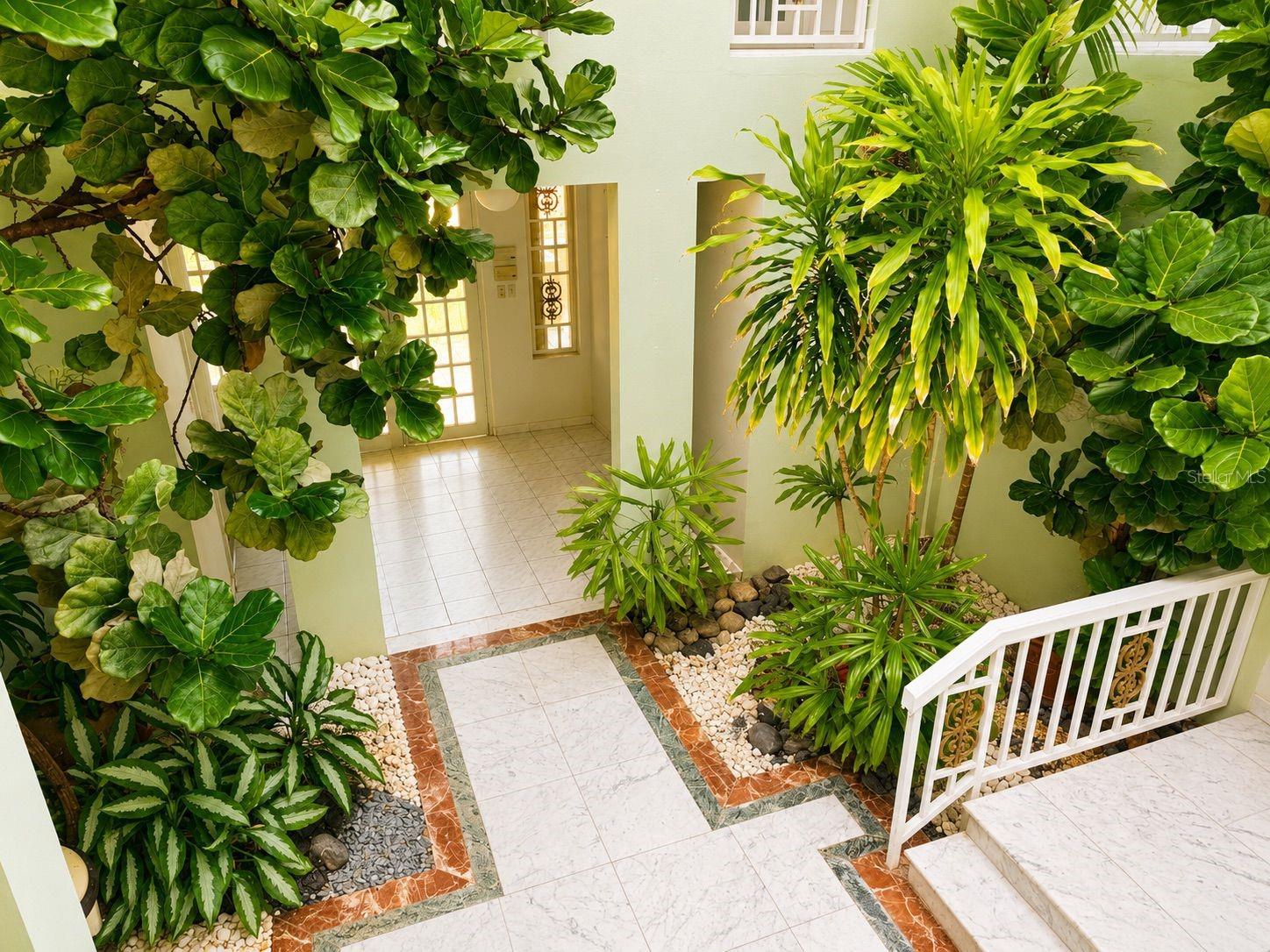 17 Del Recreo Property Photo 4