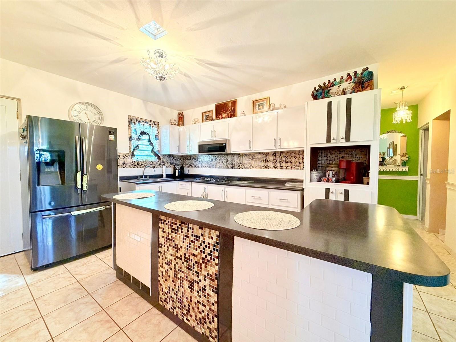 150 Santa Catalina Property Photo 3