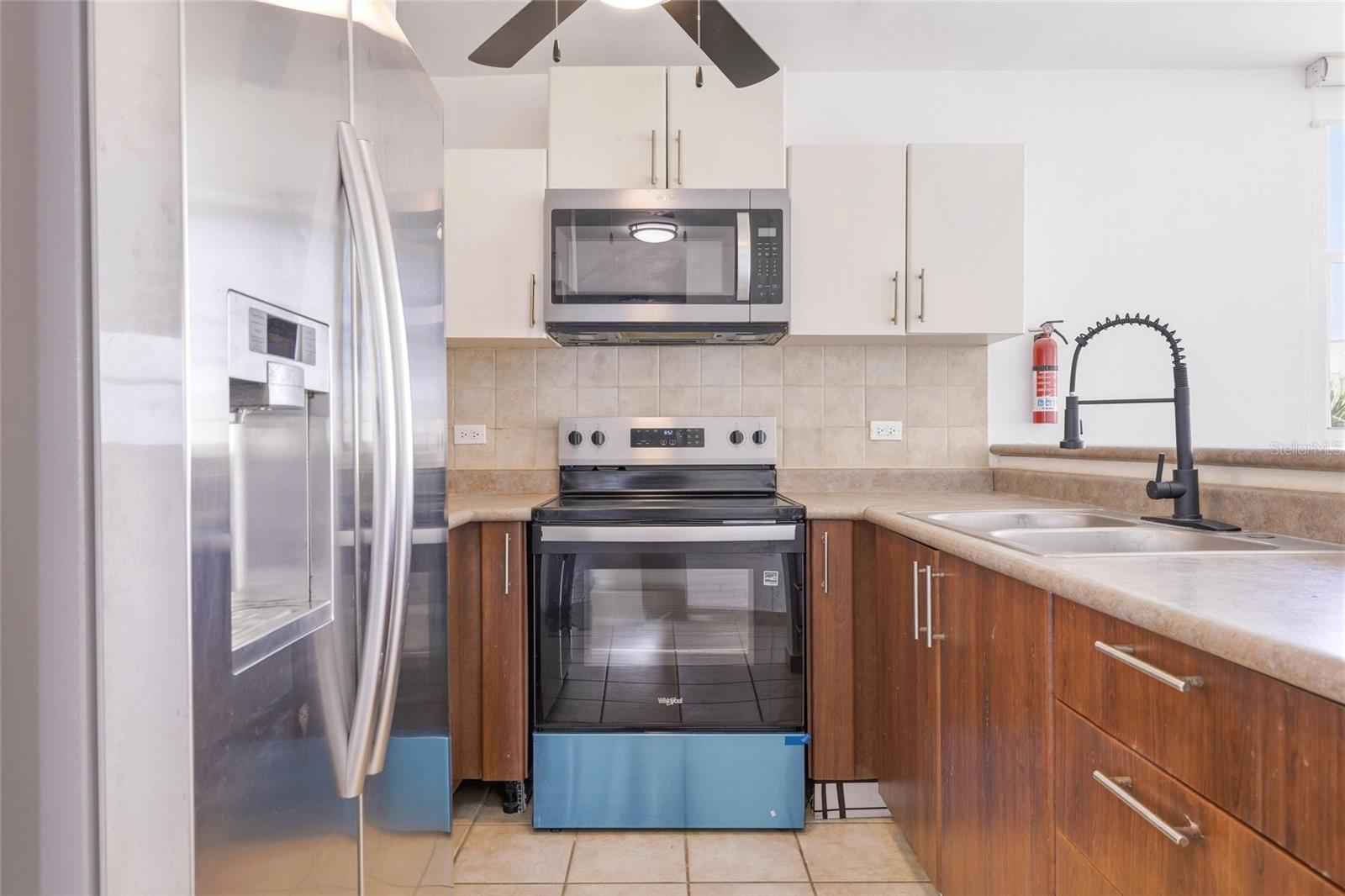 Haudimar Beach Apartments Ph #g303 Property Photo 8