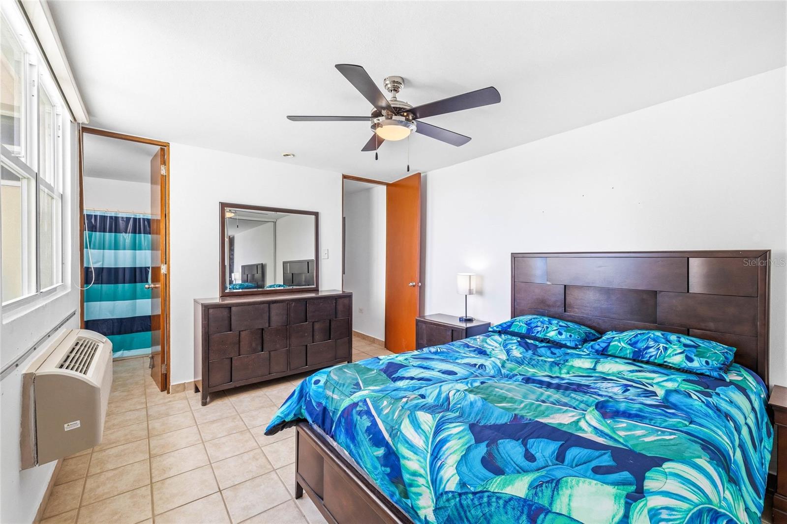 Haudimar Beach Apartments Ph #g303 Property Photo 10