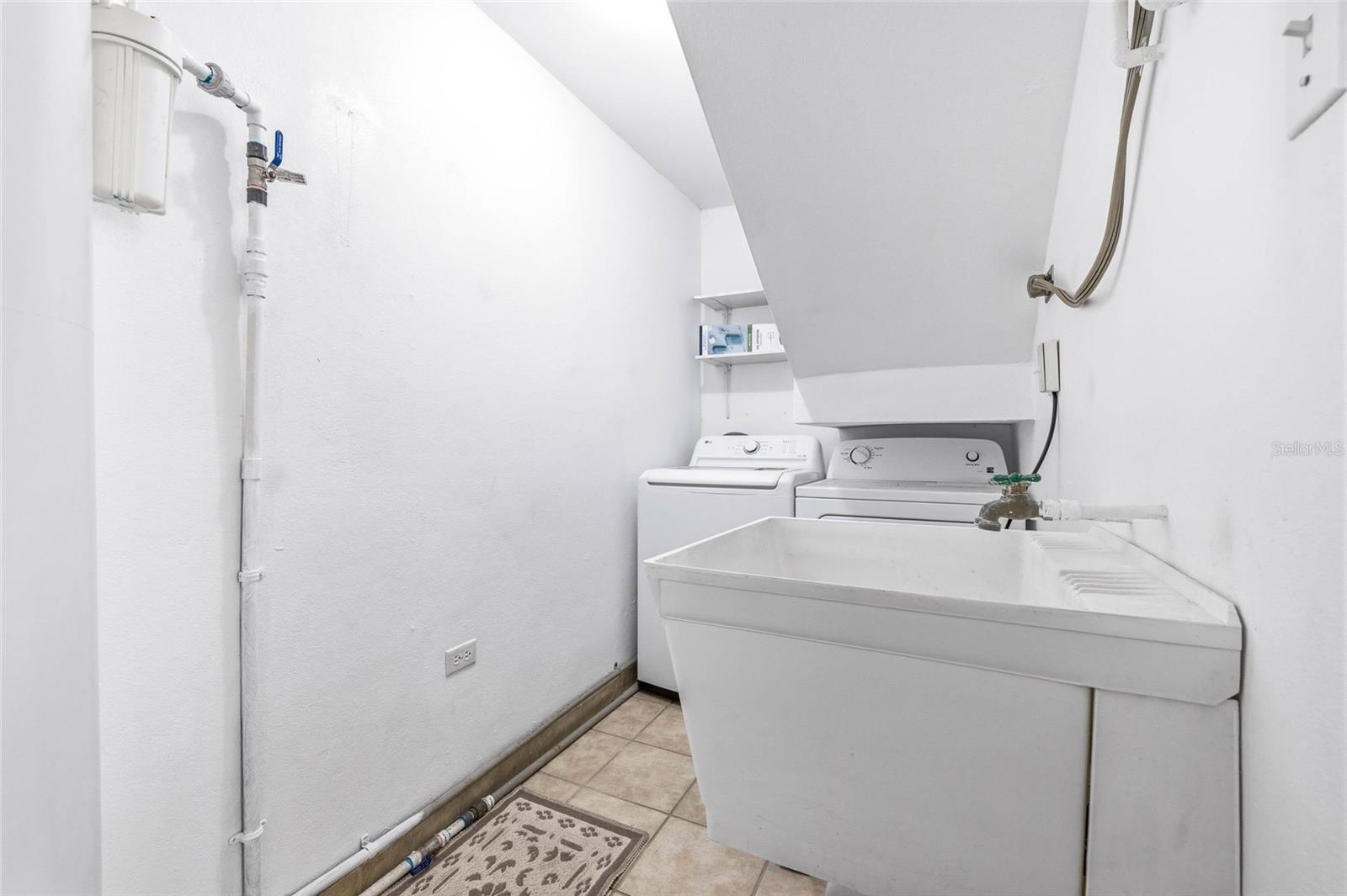 Haudimar Beach Apartments Ph #g303 Property Photo 16