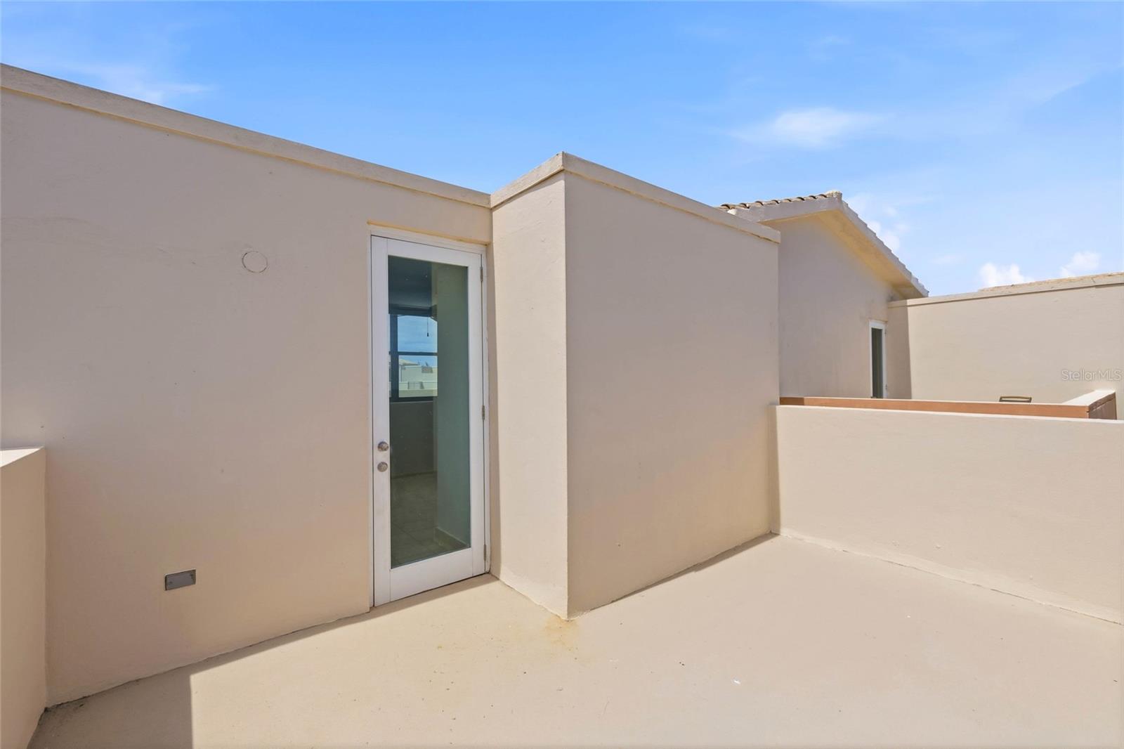 Haudimar Beach Apartments Ph #g303 Property Photo 22