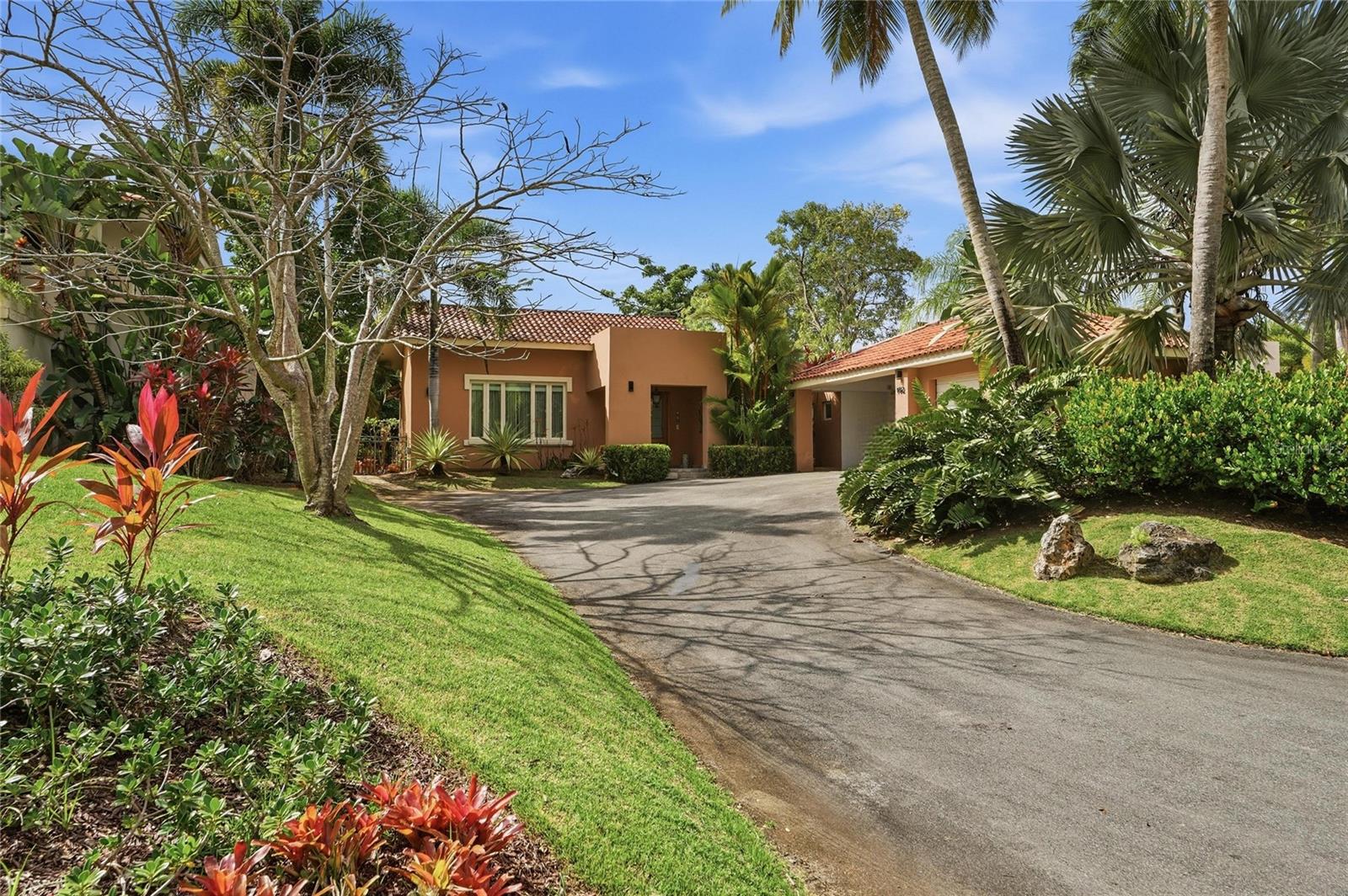 182 DORADO BEACH EAST Property Photo 1