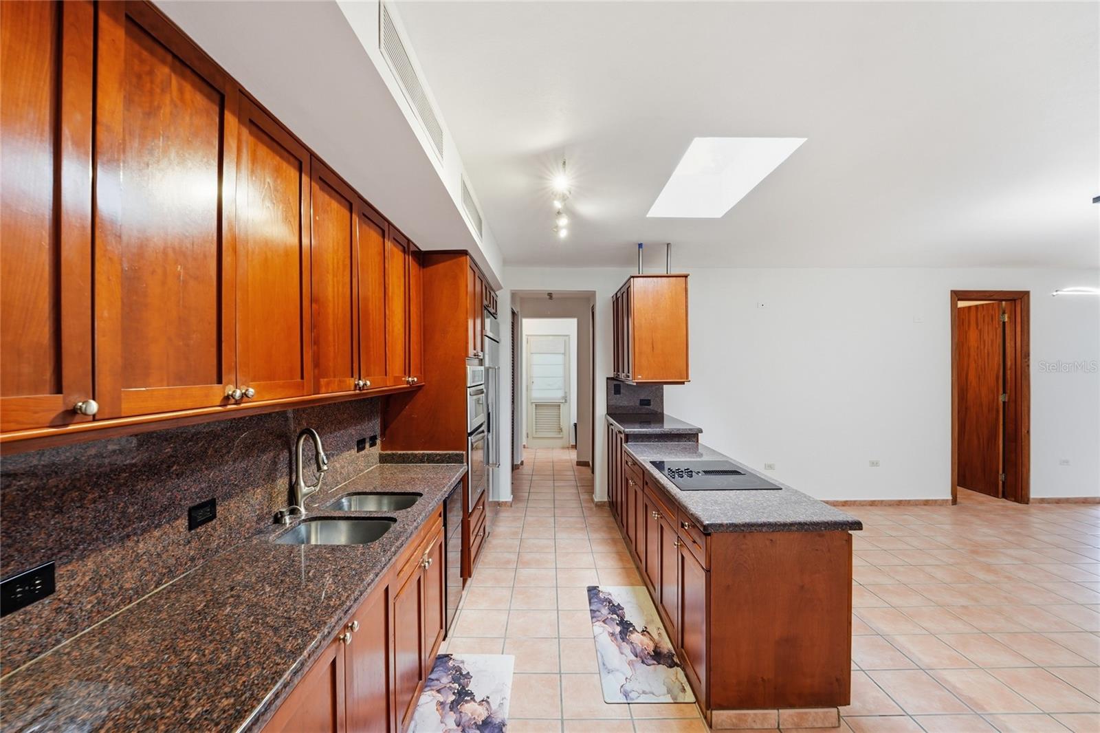 182 Dorado Beach East Property Photo 3