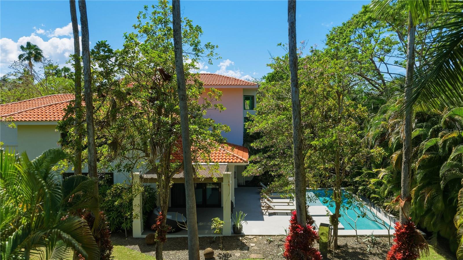 29 Dorado Beach East Property Photo 15