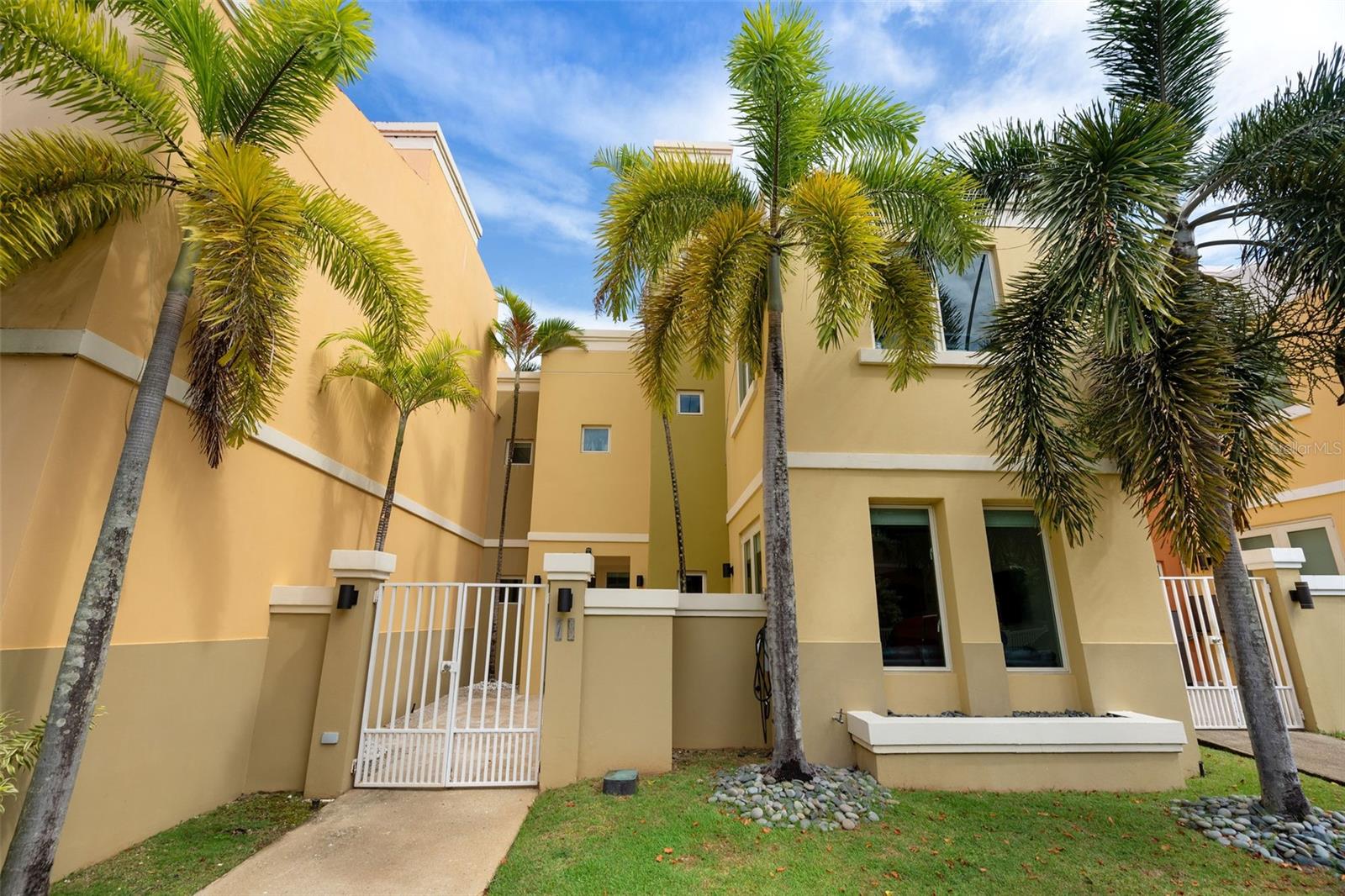 90 CANDELERO DRIVE #78 Property Photo 1