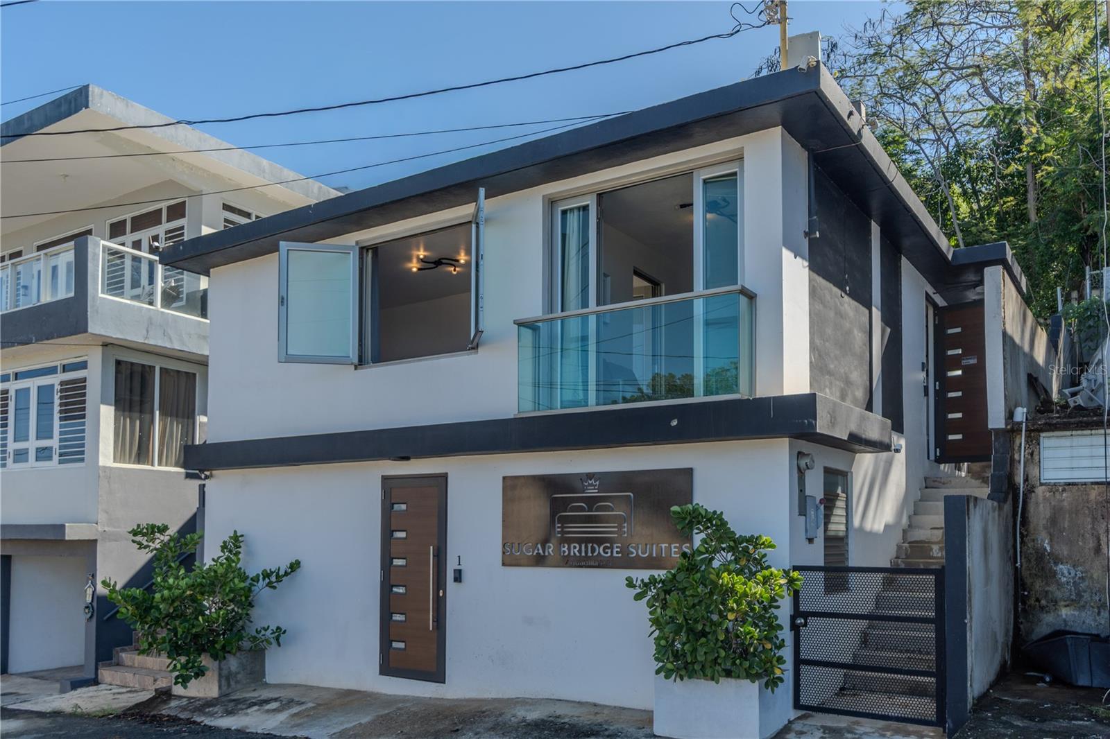 2 Bo. Borinquen Property Photo 1