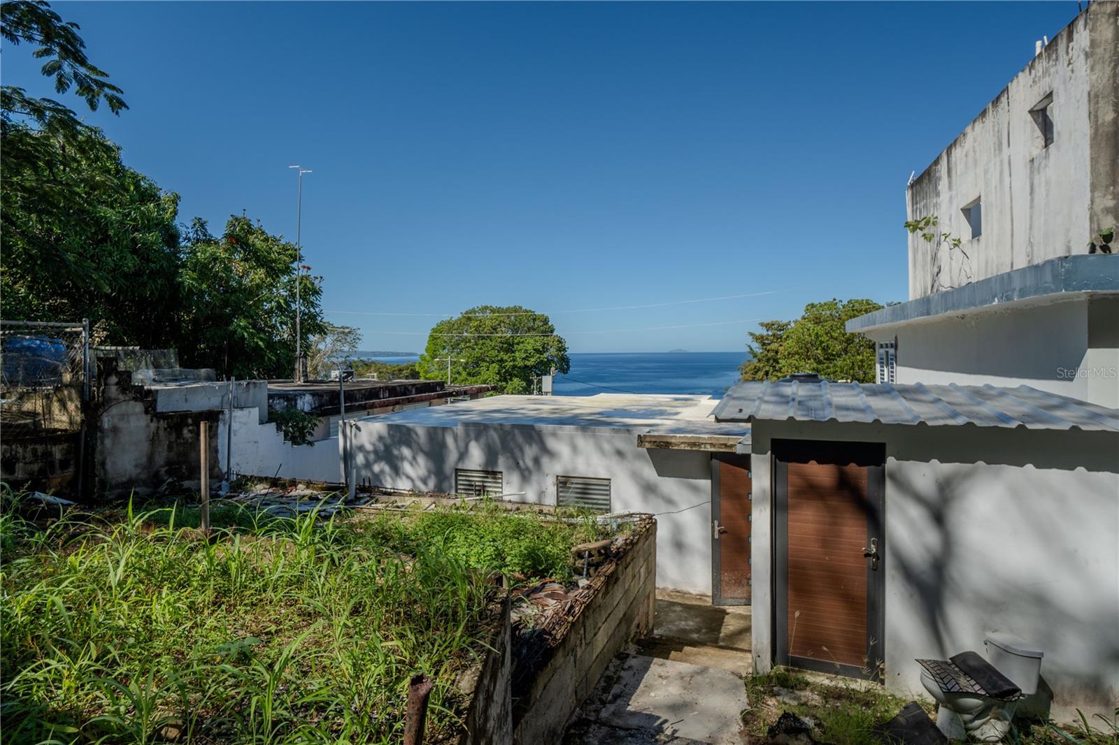 2 Bo. Borinquen Property Photo 32