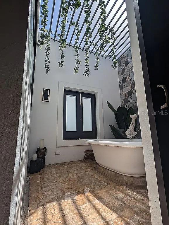 259 & 261 Calle De San Sebastian Property Photo 45