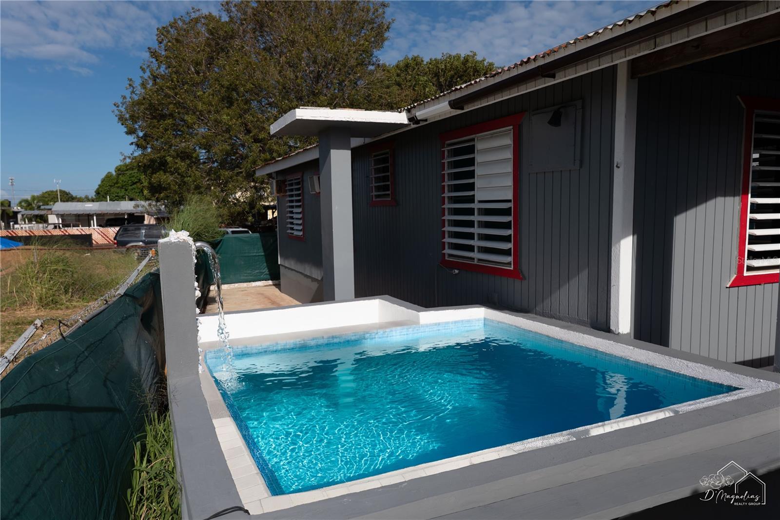 Carr 3301 Combate Property Photo 4