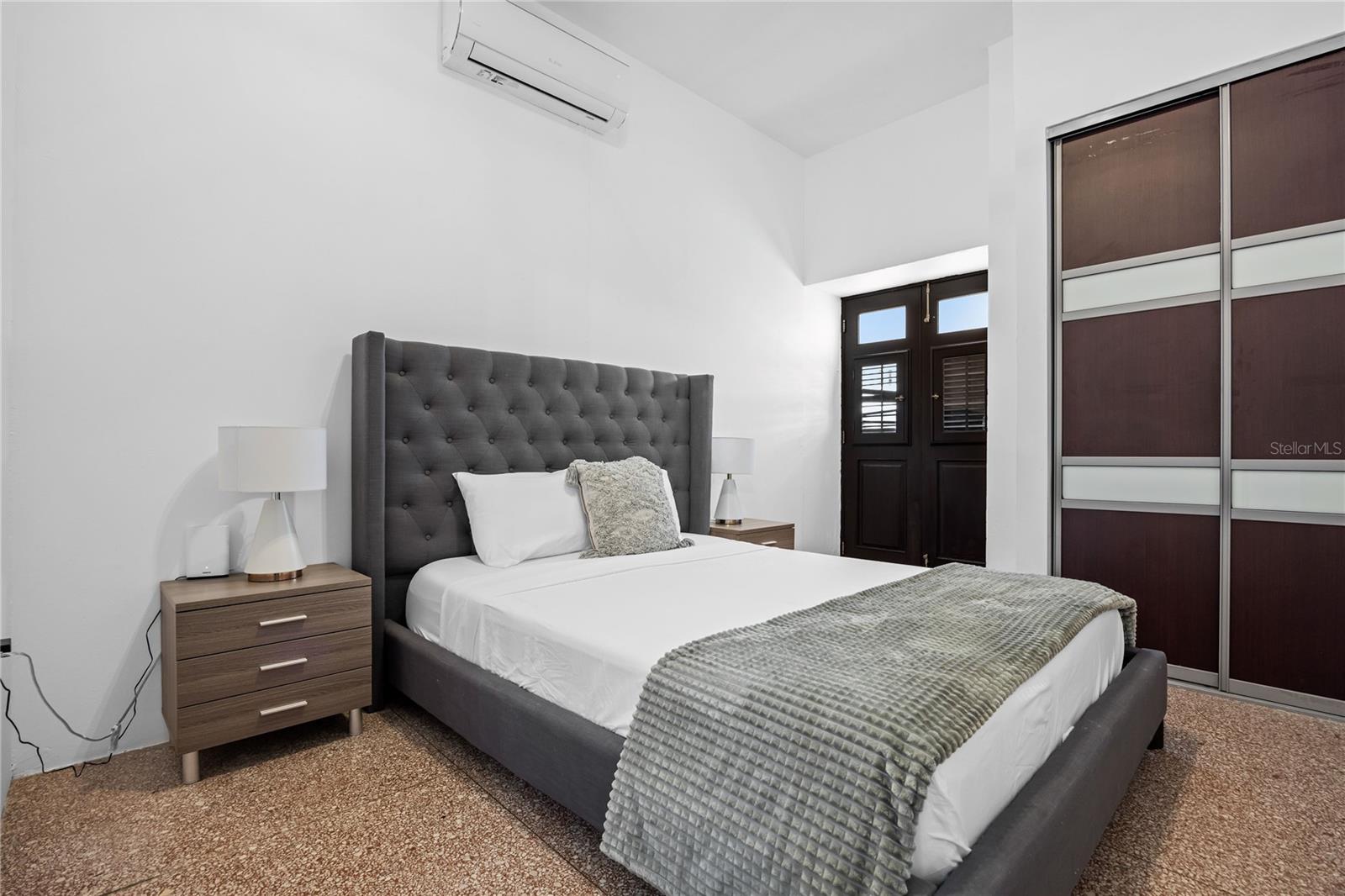 152 Luna Property Photo 10