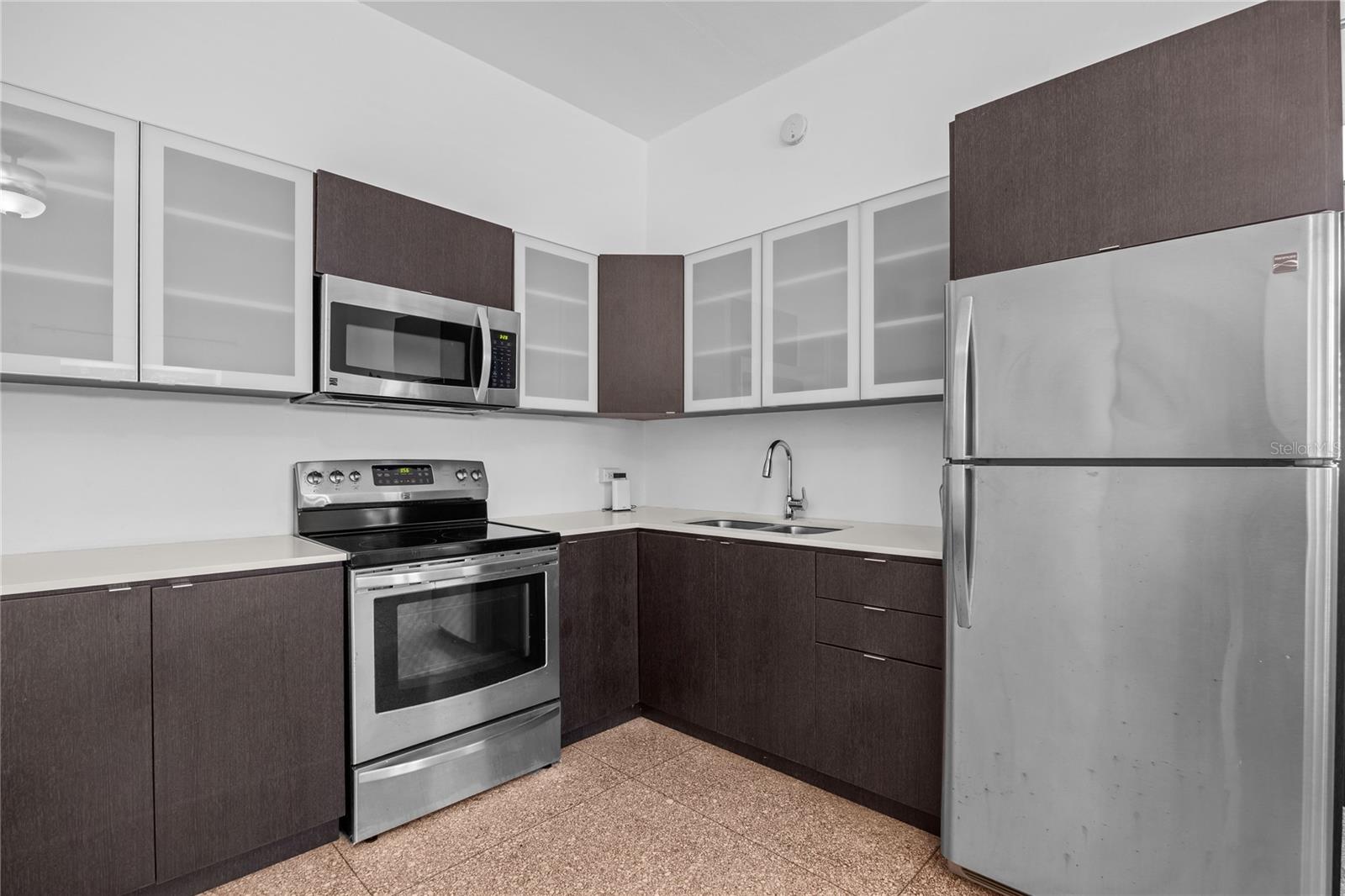 152 Luna Property Photo 15