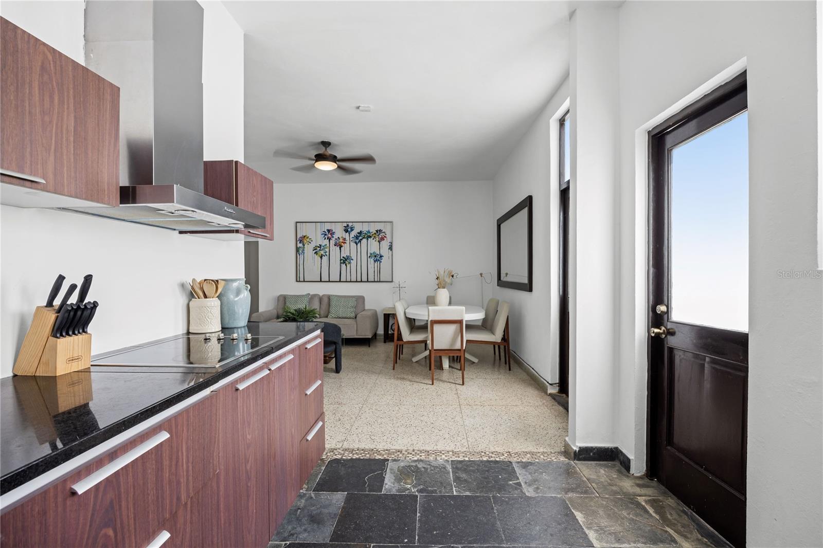 152 Luna Property Photo 28