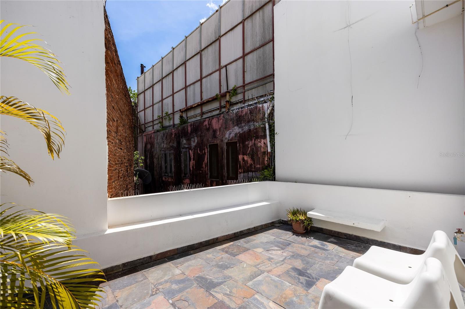 152 Luna Property Photo 29