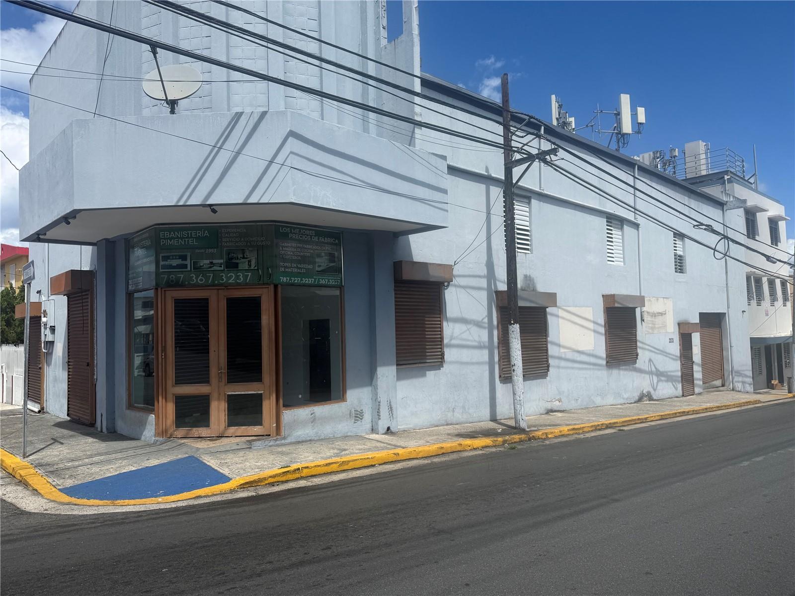2121 Eduardo Conde Property Photo 3